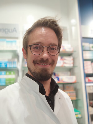 Mitarbeitendes der Apotheke am Bahnhof, Foto 1